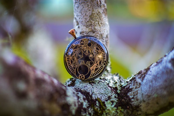 orgonite-pendant-solar-seal-alignment-sun-moon-01