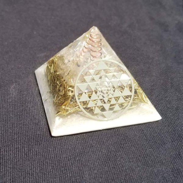 orgonite-pyramid-small-white-sri-yantra-0